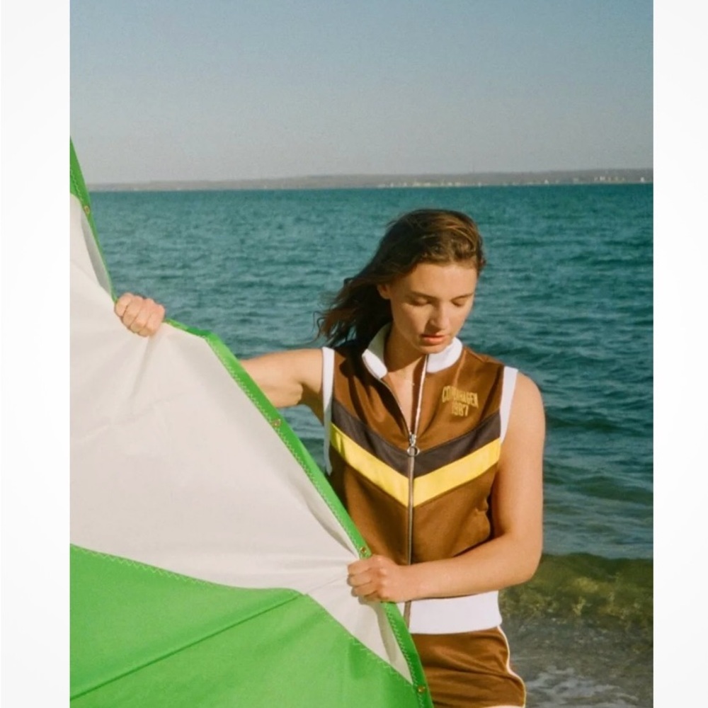 Zara Retro Sporty Gilet shorts only  Copenhagen 1987 Brown Size Large. - Picture 2 of 9